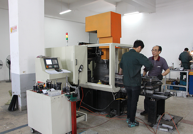 生產(chǎn)設(shè)備